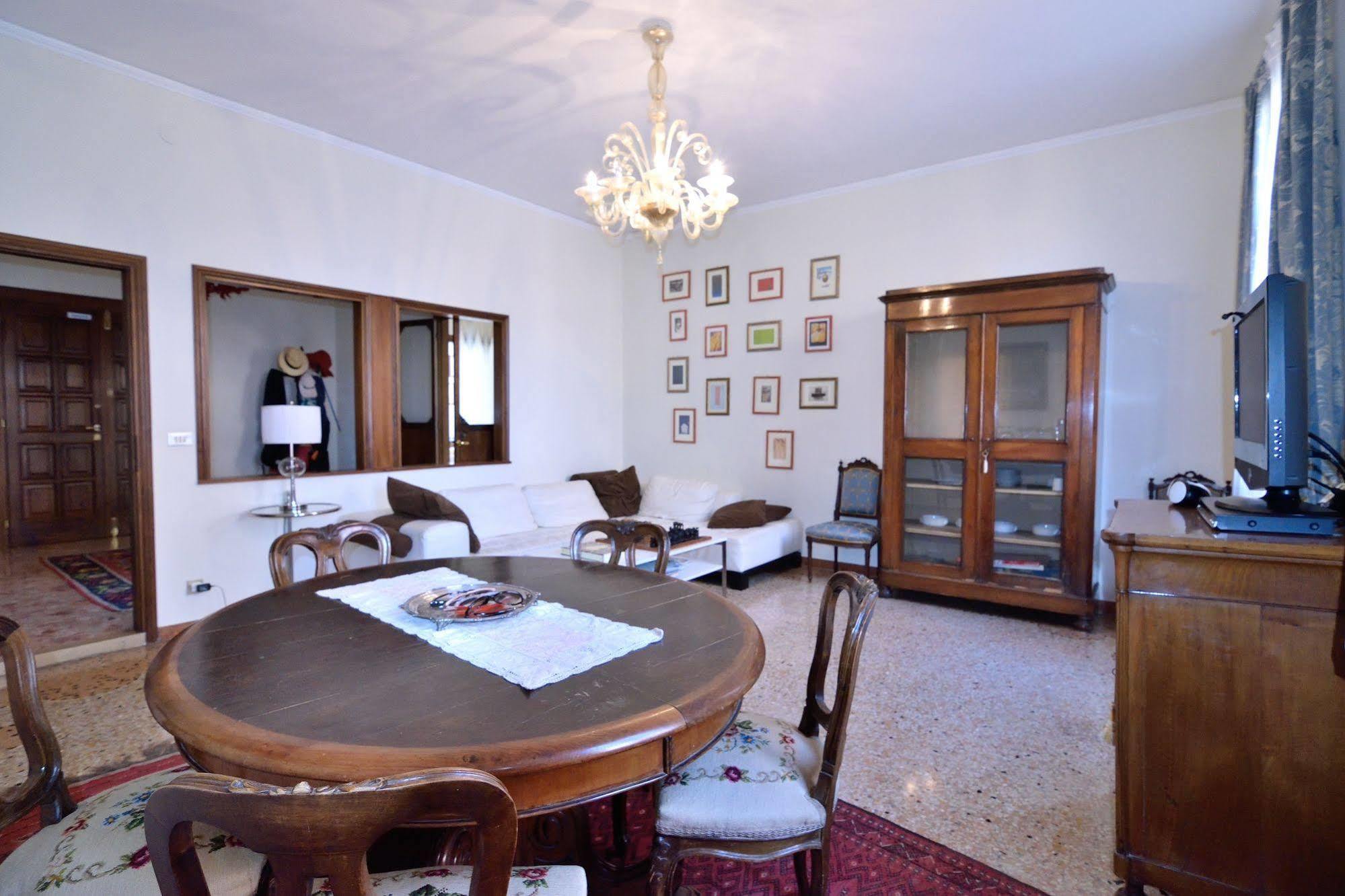 Corte Stupenda Venezia Esterno foto
