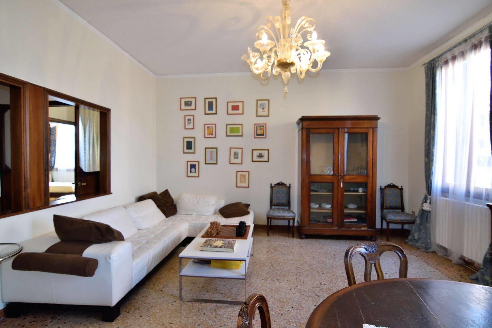Corte Stupenda Venezia Esterno foto