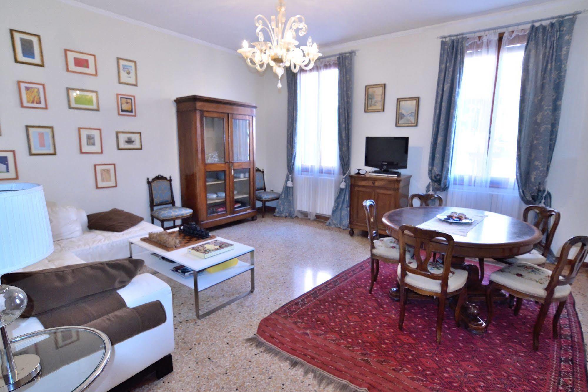 Corte Stupenda Venezia Esterno foto